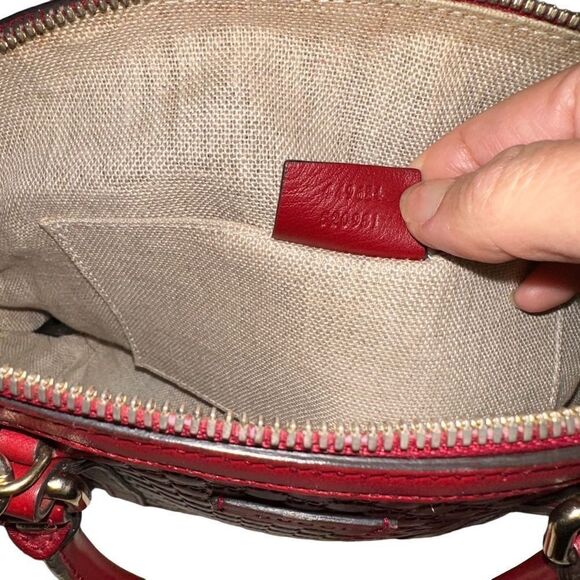 Gucci Microguccissima Dom shoulder bag - Picture 10 of 16